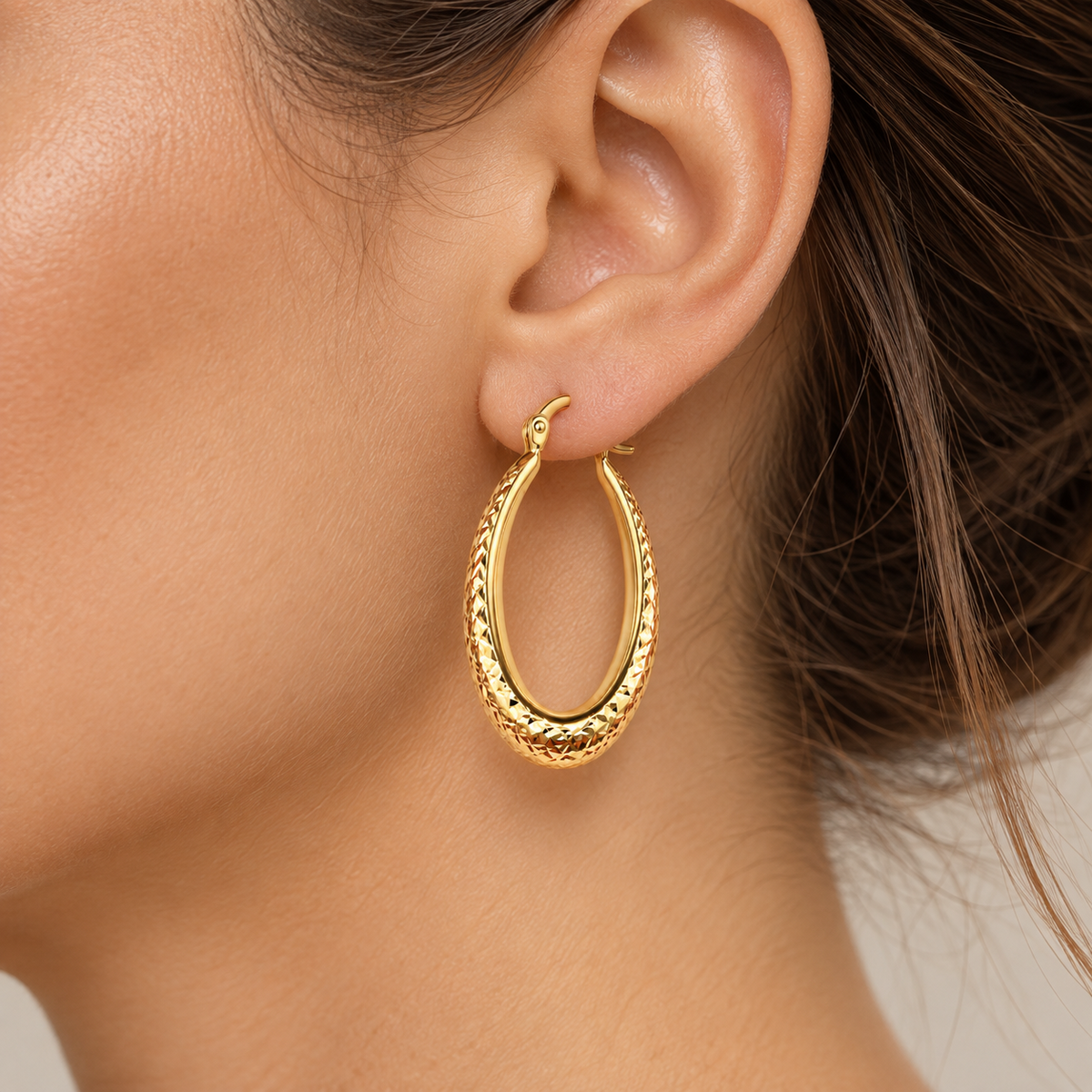 STEINER ESSENTIALS Creolen 585 / 14Kt Gold 113945 – getragen