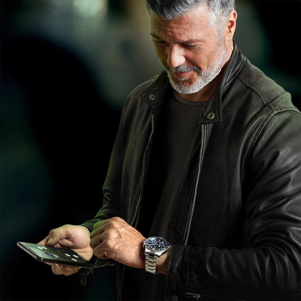 Jaguar Hybrid Connected J888/6 - Juwelier Steiner