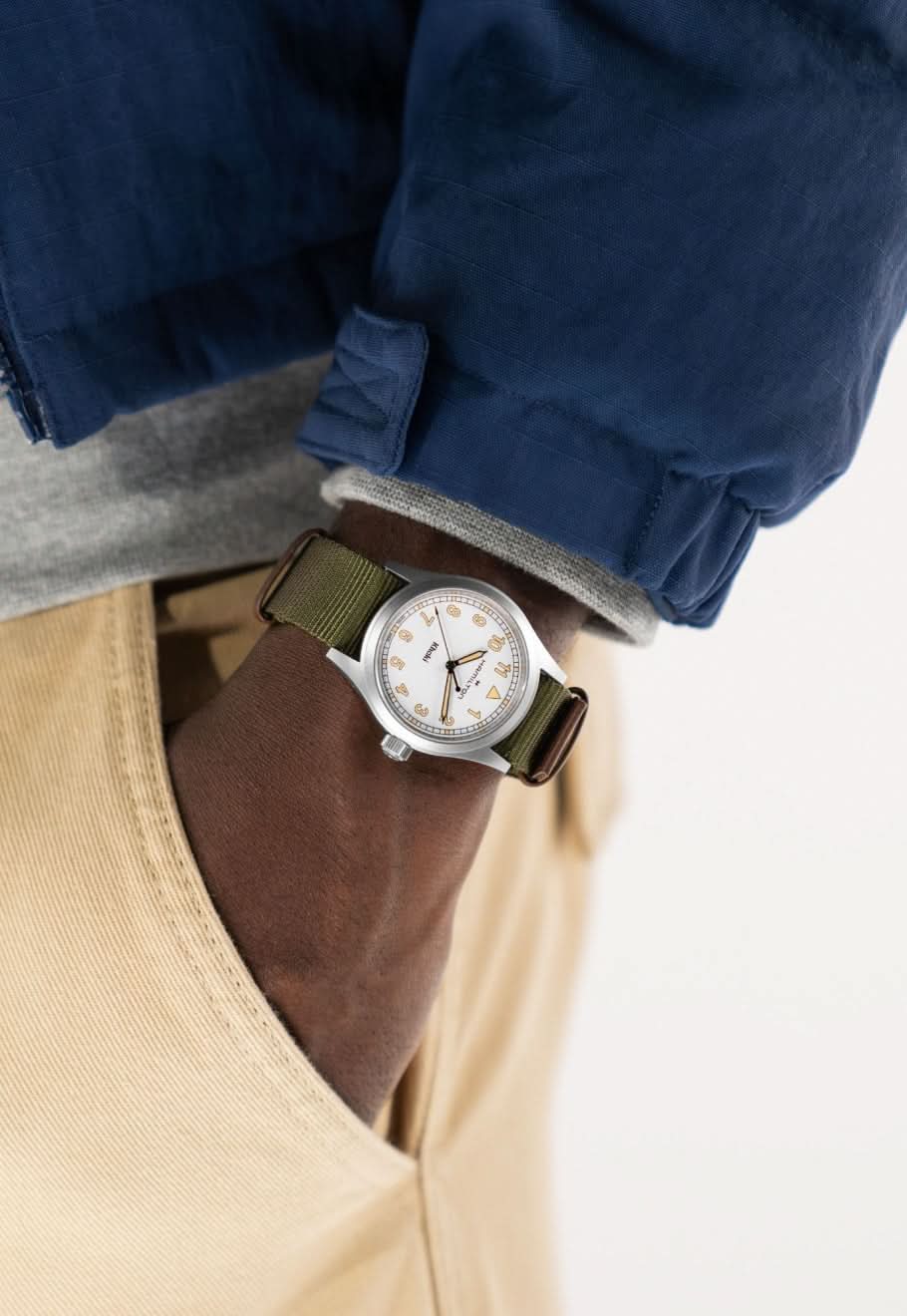 Buy Hamilton Khaki Field Quartz H69401910 at Juwelier Steiner Shop!