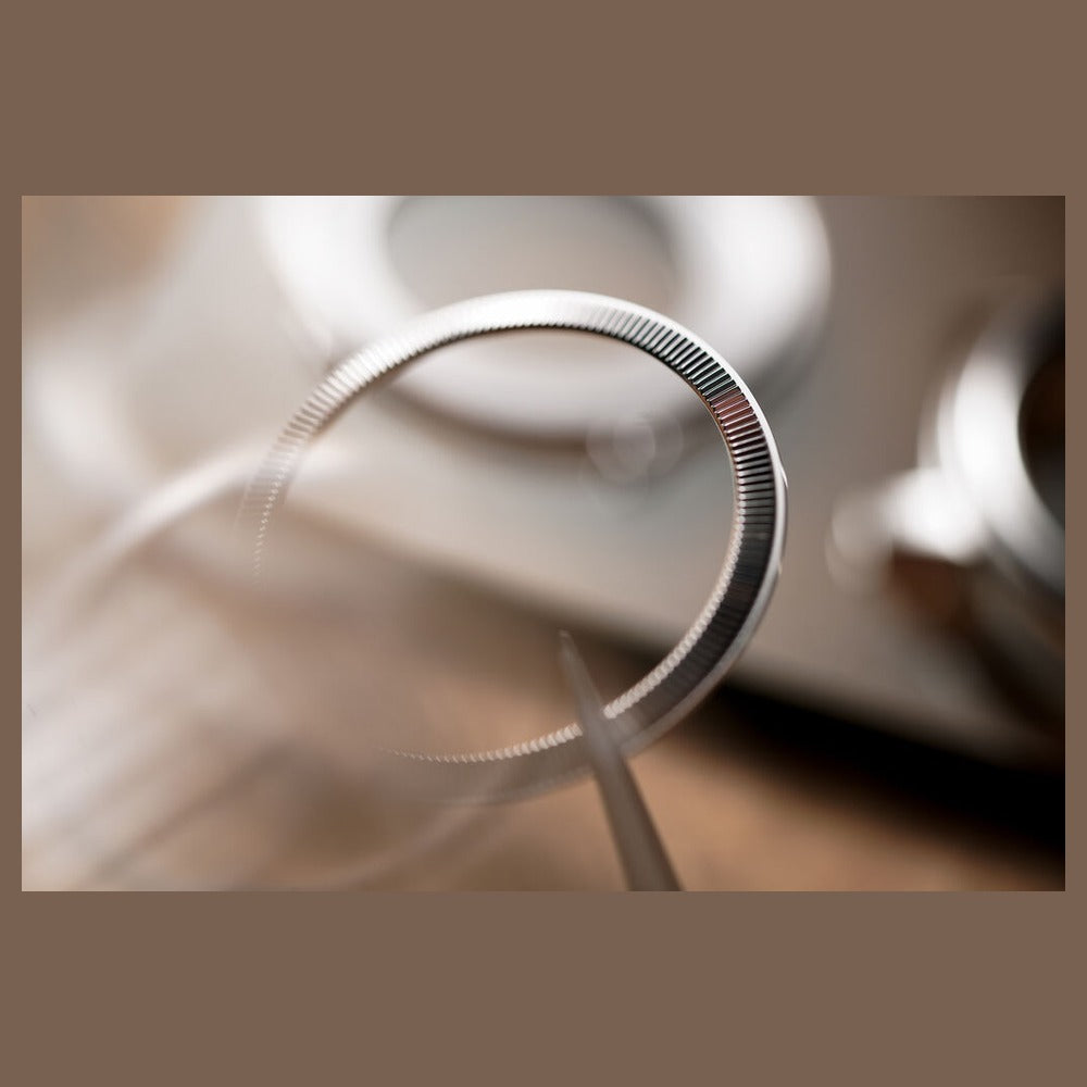 Frederique Constant Classics Moneta Handwinding FC-435BBL3S6 – Münzrand Detail