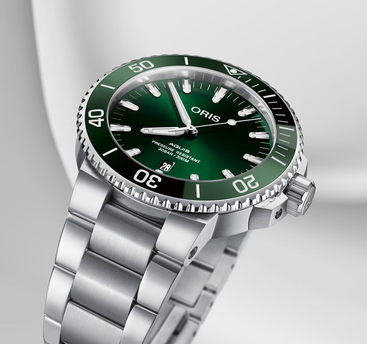 Oris Aquis Date 01 733 7730 4157-07 8 24 05PEB - Juwelier Steiner
