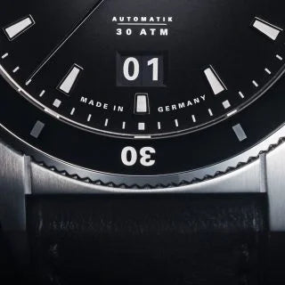 Mühle Glashütte Sportivo Großdatum M1-52-43-LK