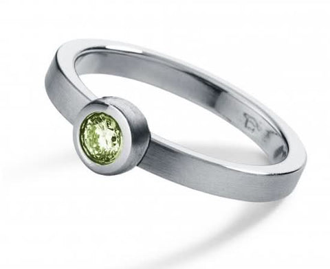 Humphrey Peridot ring made of stainless steel
