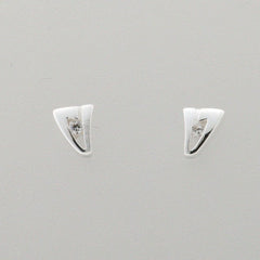 STEINER Basic Stud Earrings