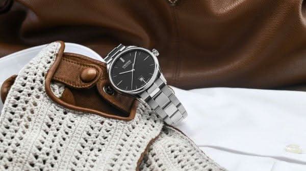 Union Glashütte Viro Date D011.407.11.051.00 - Juwelier Steiner